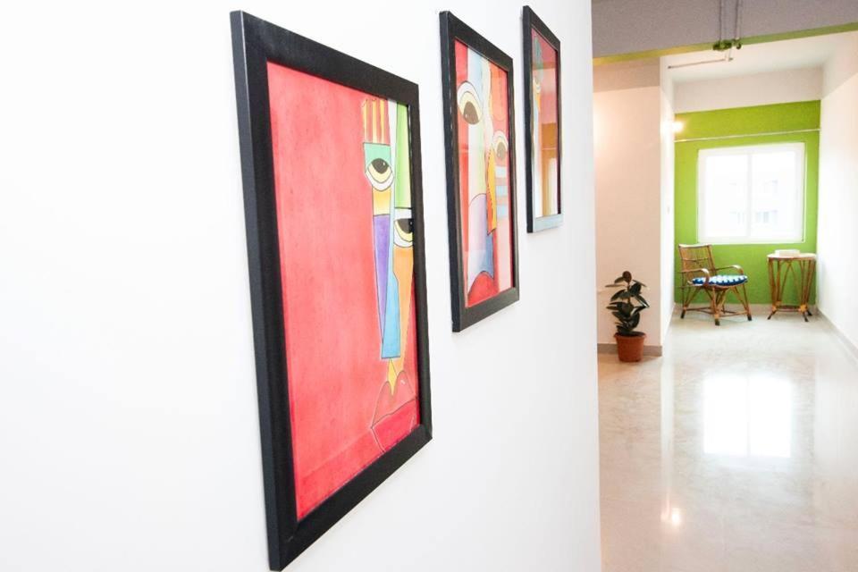 Buzz Quarter Hotel Hyderabad Exterior foto
